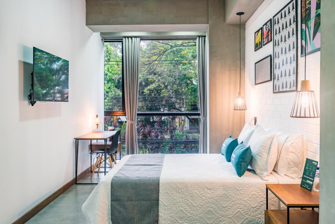 Aparthotel Loft 32 Medellin Living Exterior foto